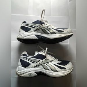 Reebok Men’s Sneaker Shoe size 12 white and black